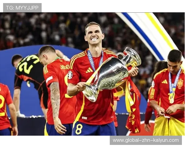 欧洲杯中场球员表现被数据公司评为当届核心，欧洲杯表现好的中场