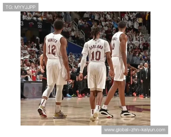 米切尔末节13分接管比赛！骑士主场硬刚完成超级逆转