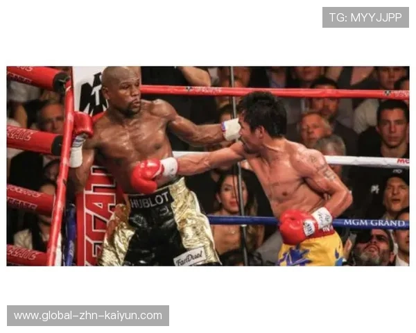 UFC拳手怒吼冲拳三连发,对手被逼到笼角绝望 UFC拳手怒吼冲拳三连发,对手被逼到笼角绝望