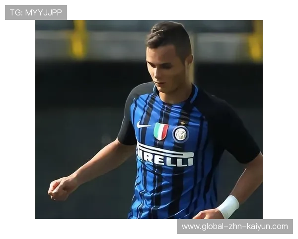 国米戈森斯边路助攻与回位练习 国米戈森斯边路助攻与回位练习