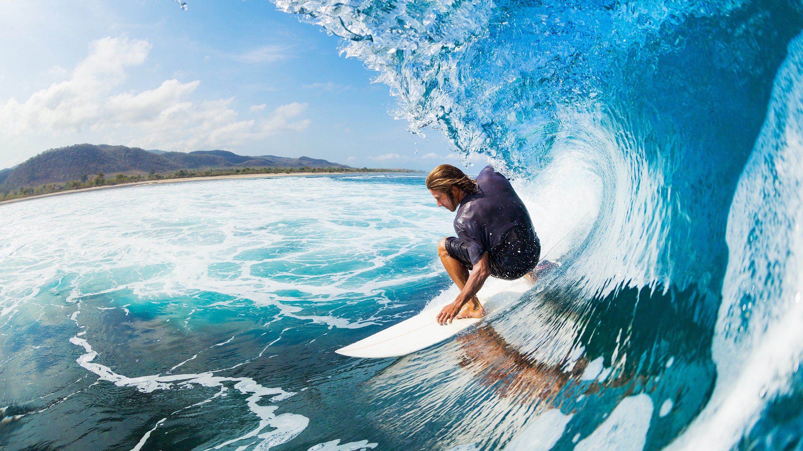 开云体育娱乐-朱婷体验虚拟现实排球训练系统，朱婷的排球运动技能是什么